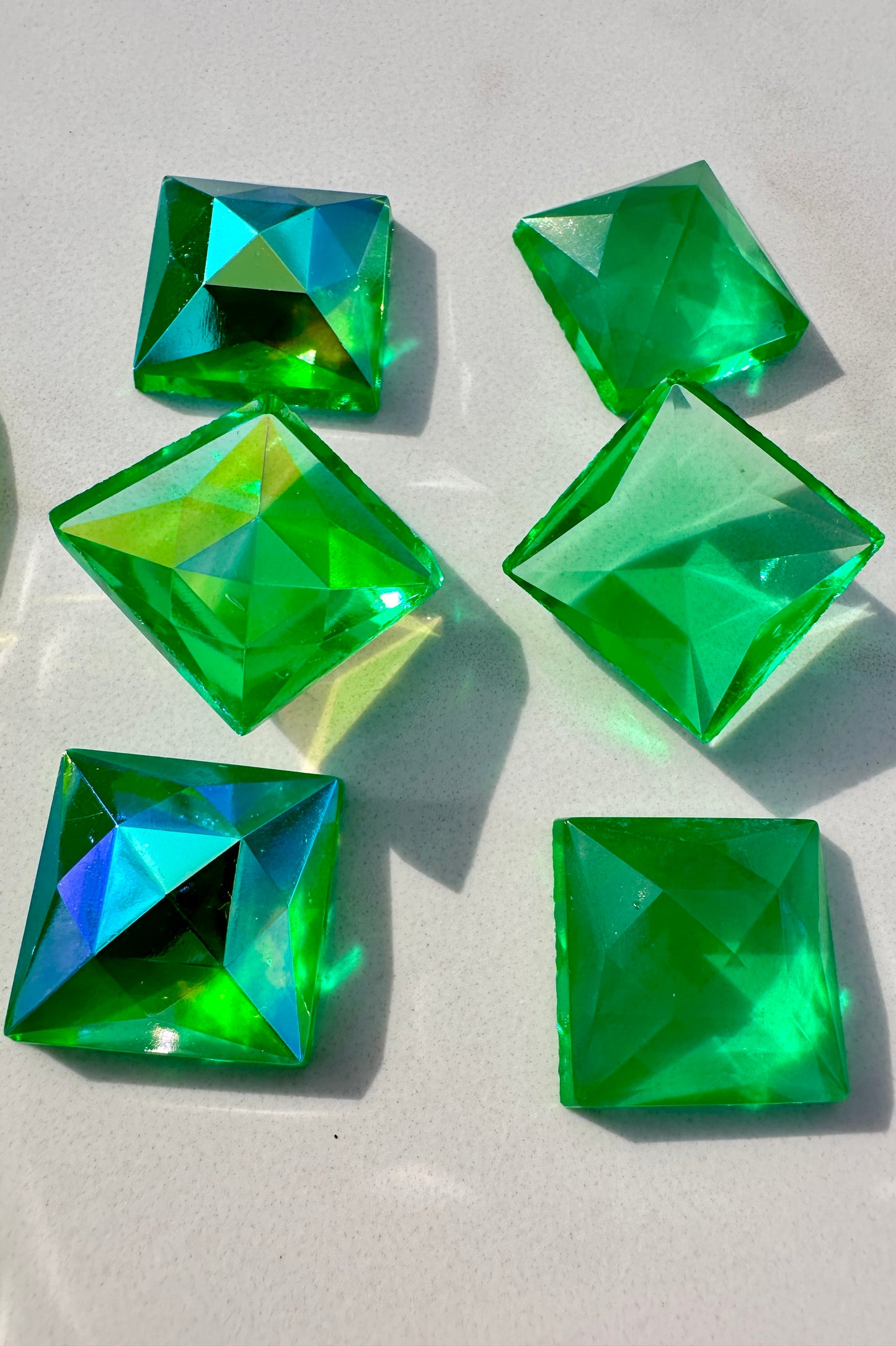 20x20mm Square High Faceted Uranium/Depression/Vaseline Green Glass Jewel - UV Reactive - Glows Under Blacklight