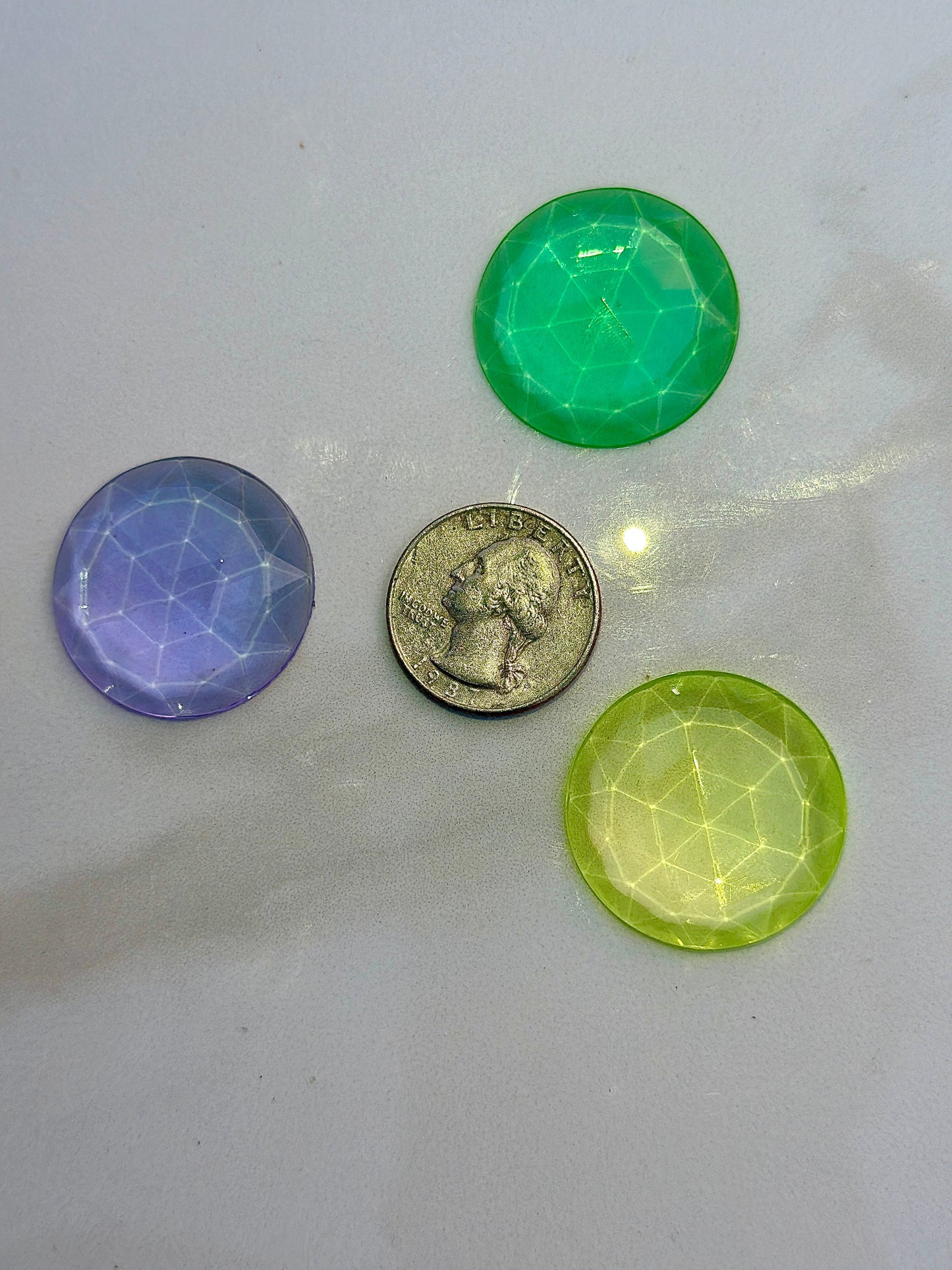 NEW 30mm Faceted Round Uranium/Depression/Vaseline Glass Jewel - UV Reactive - Glows Under Blacklight